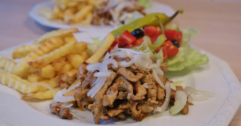Tzatziki et dips au yaourt : les plus rapides, les plus frais, les plus oubliés